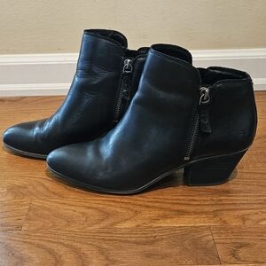 Frye Women's 9.5 Judith Ankle Booties Black Leather Boots Stacked Heel